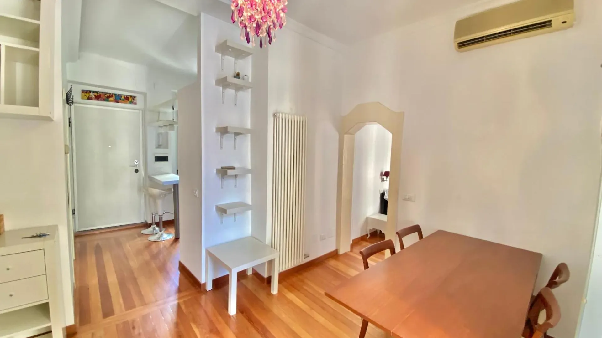 In Coorte Di Prestigio Salutati Home Milan Apartment