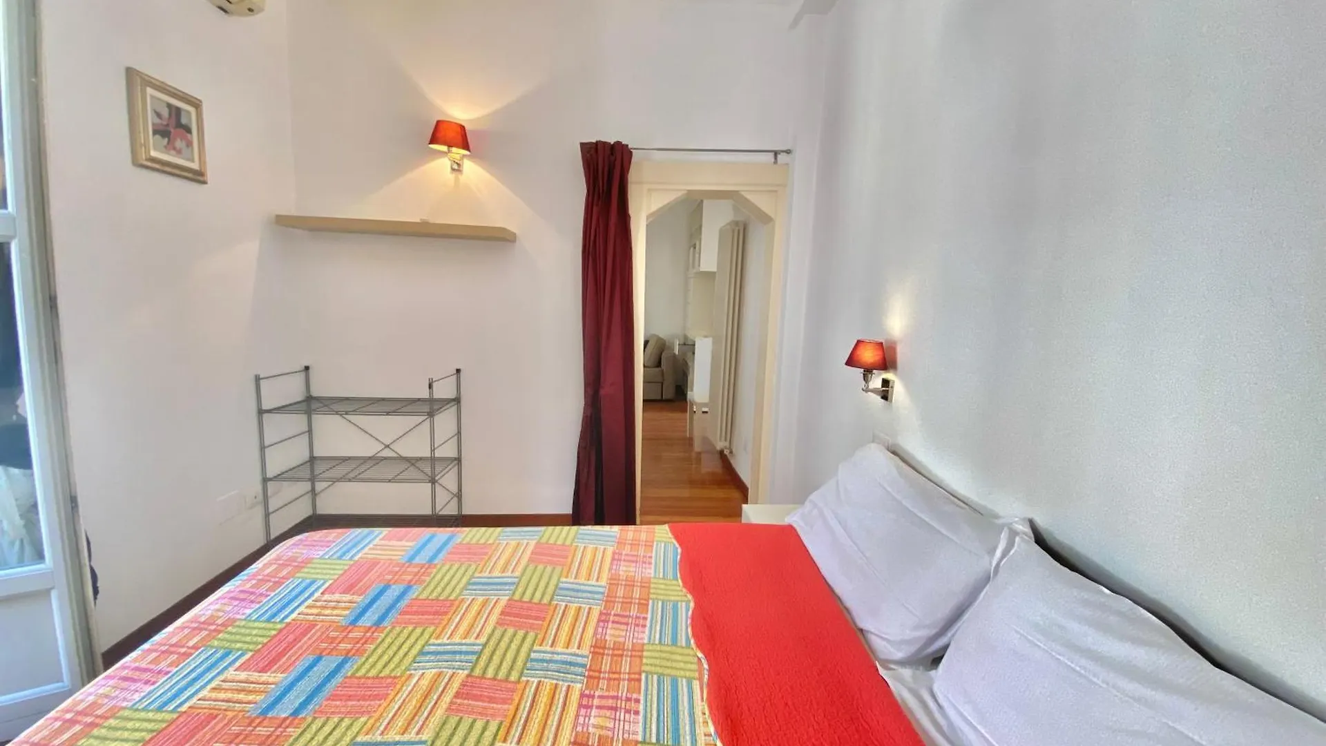 In Coorte Di Prestigio Salutati Home Milan 0*,  Italy